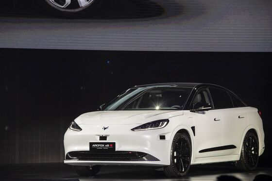China Tech Giants Bet $19 Billion on Global Electric Car Frenzy