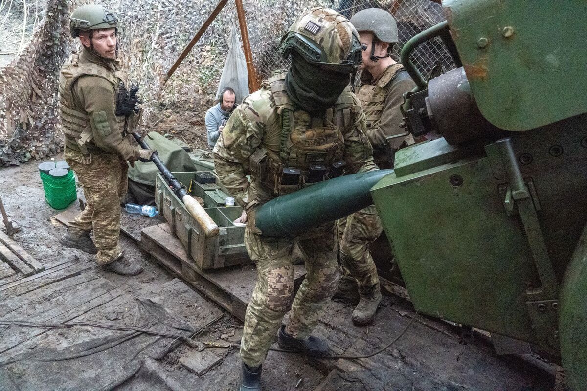 Ukraine Starts Major Operation to Fend Off New Threat From North