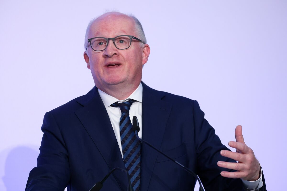 ECB’s Lane Says Inflation Is in the Pipeline Despite Iran Deal