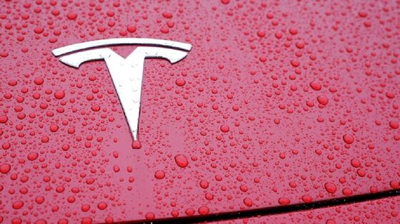 Tesla Gains as Record Deliveries Outweigh Shanghai Shutdown