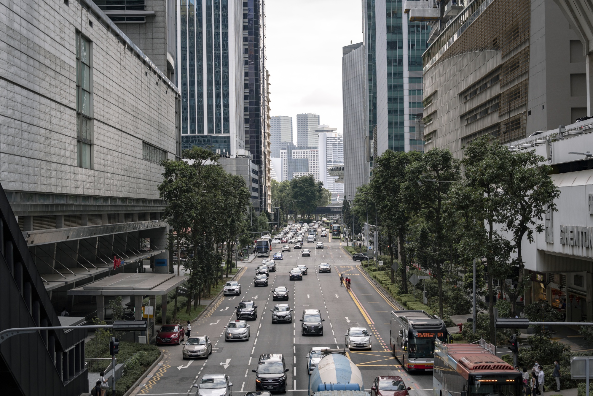 Driving in Singapore Now Costs $115,000 Before Even Buying a Car - Bloomberg