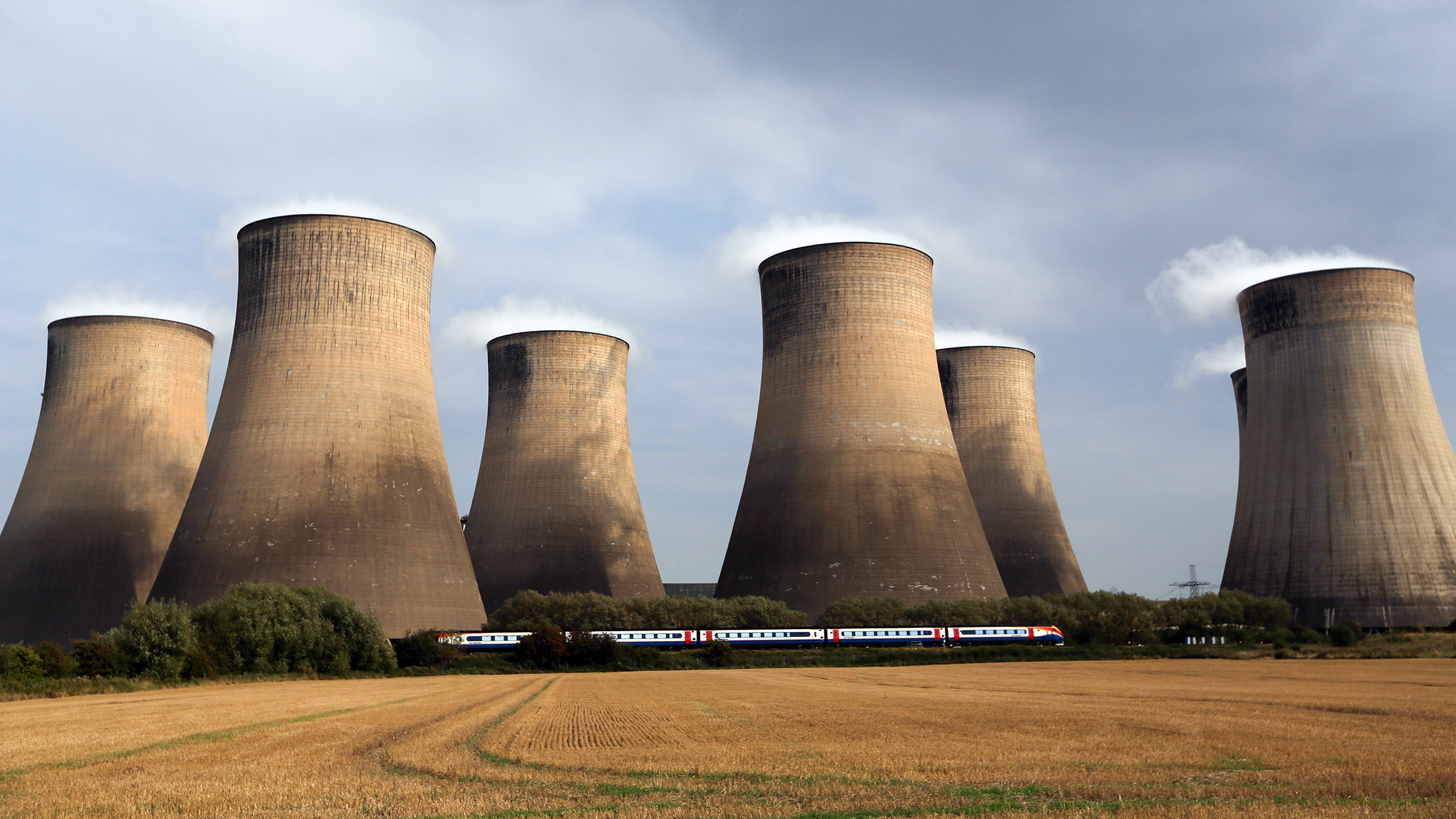 British power. Градирня. Градирня фото. Широкоформатные обои градирни.