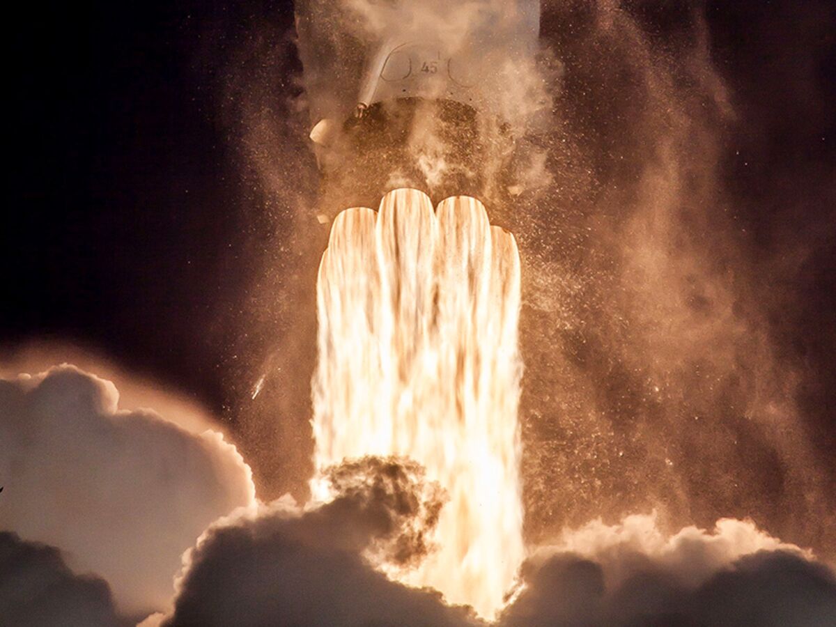 SpaceX готовит запуск экспериментального аппарата Starfall