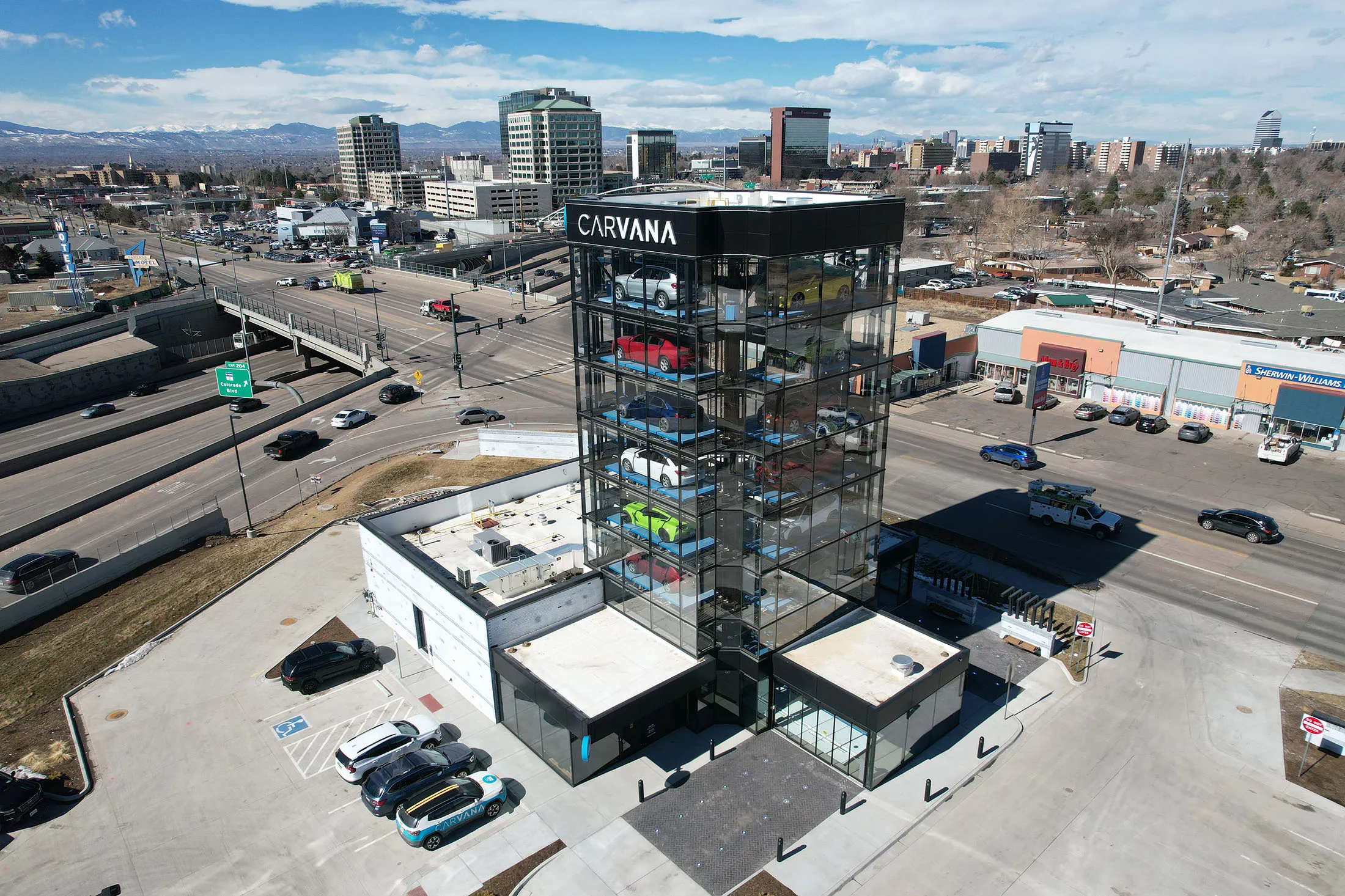 A Carvana vending machine in Denver.