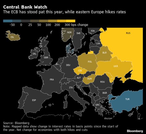 Lagarde Faces Widening Split at ECB Over Europe’s Inflation Path