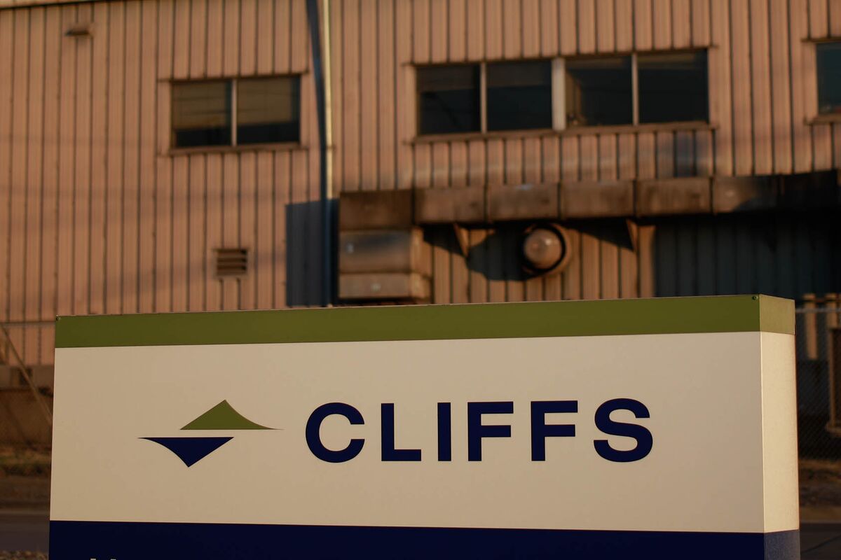 Canada Gives Cleveland-Cliffs 15 Days to Rehire Workers at Hamilton Plant