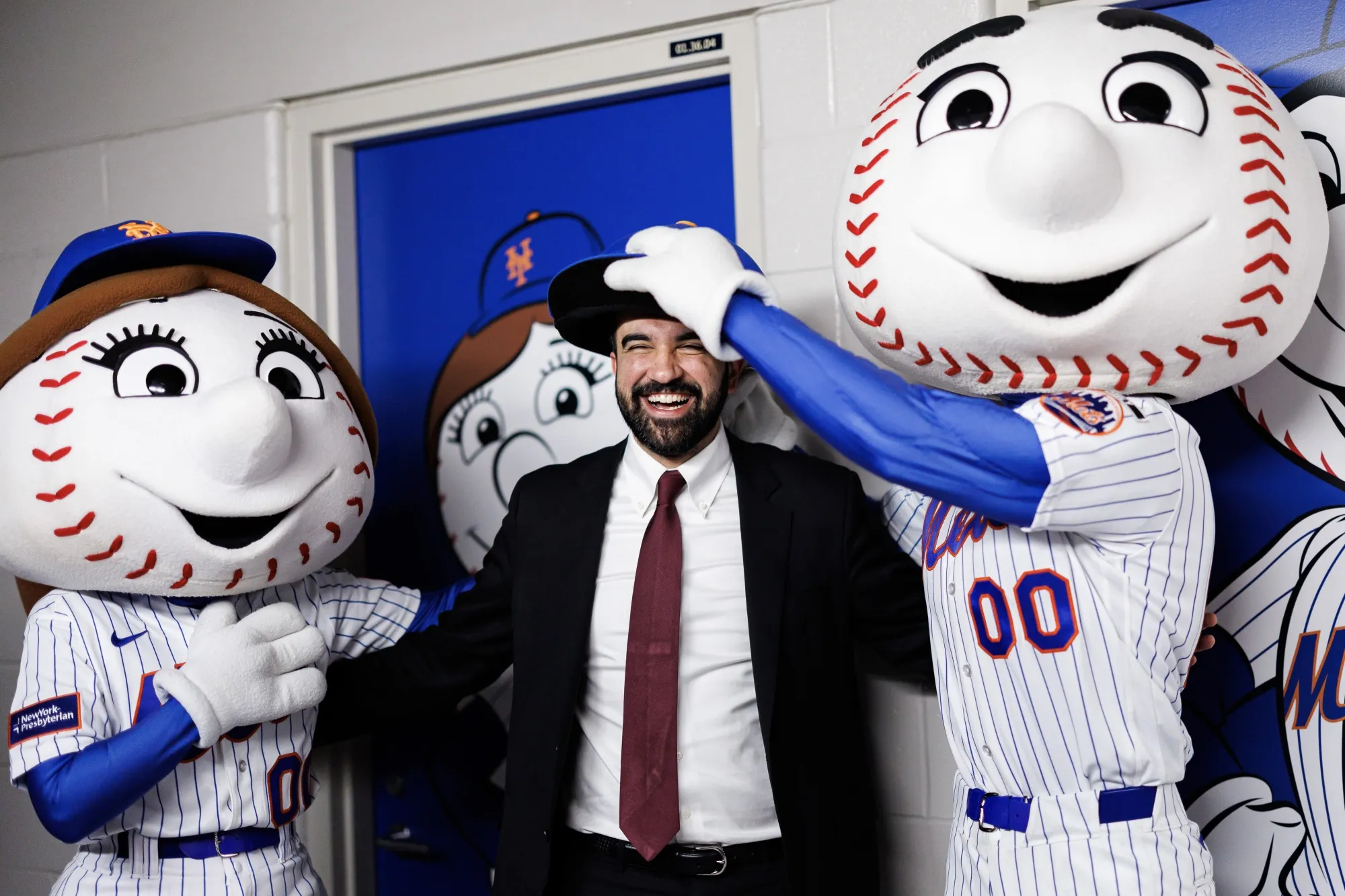 New York Mayor Zohran Mamdani meets Mrs. Met and Mr. Met at Citi Field on April 9.