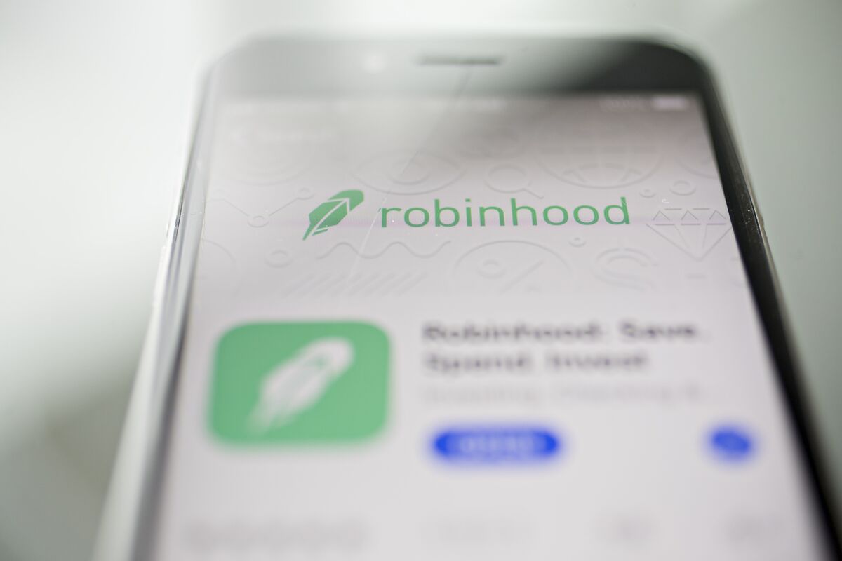 Robinhood, Schwab Among Brokers Struck by Trading Glitches - Bloomberg