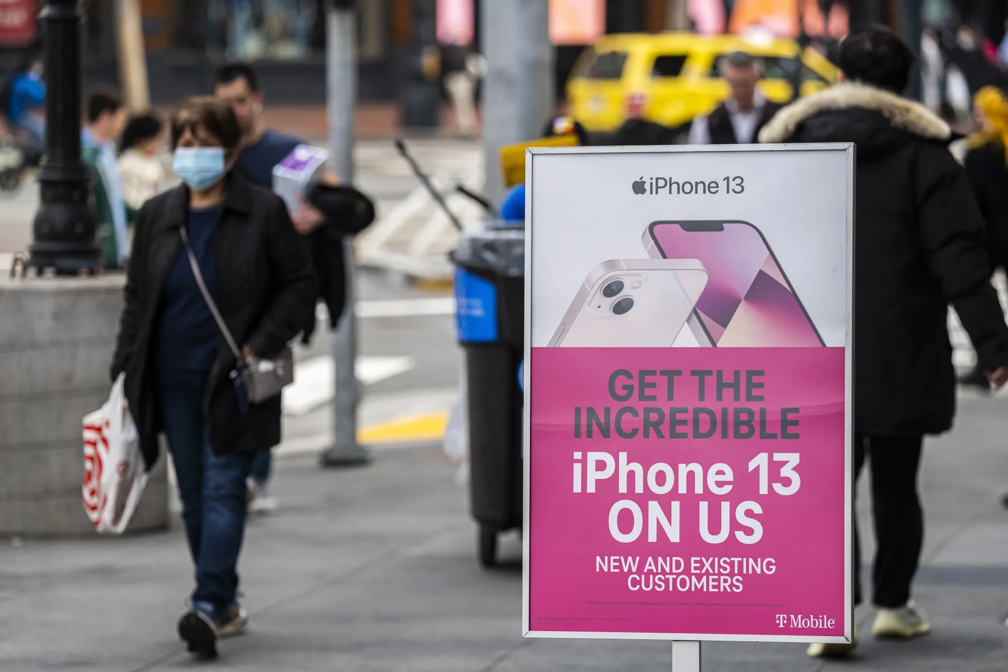 T-Mobile Stores Ahead Of Earnings Figures