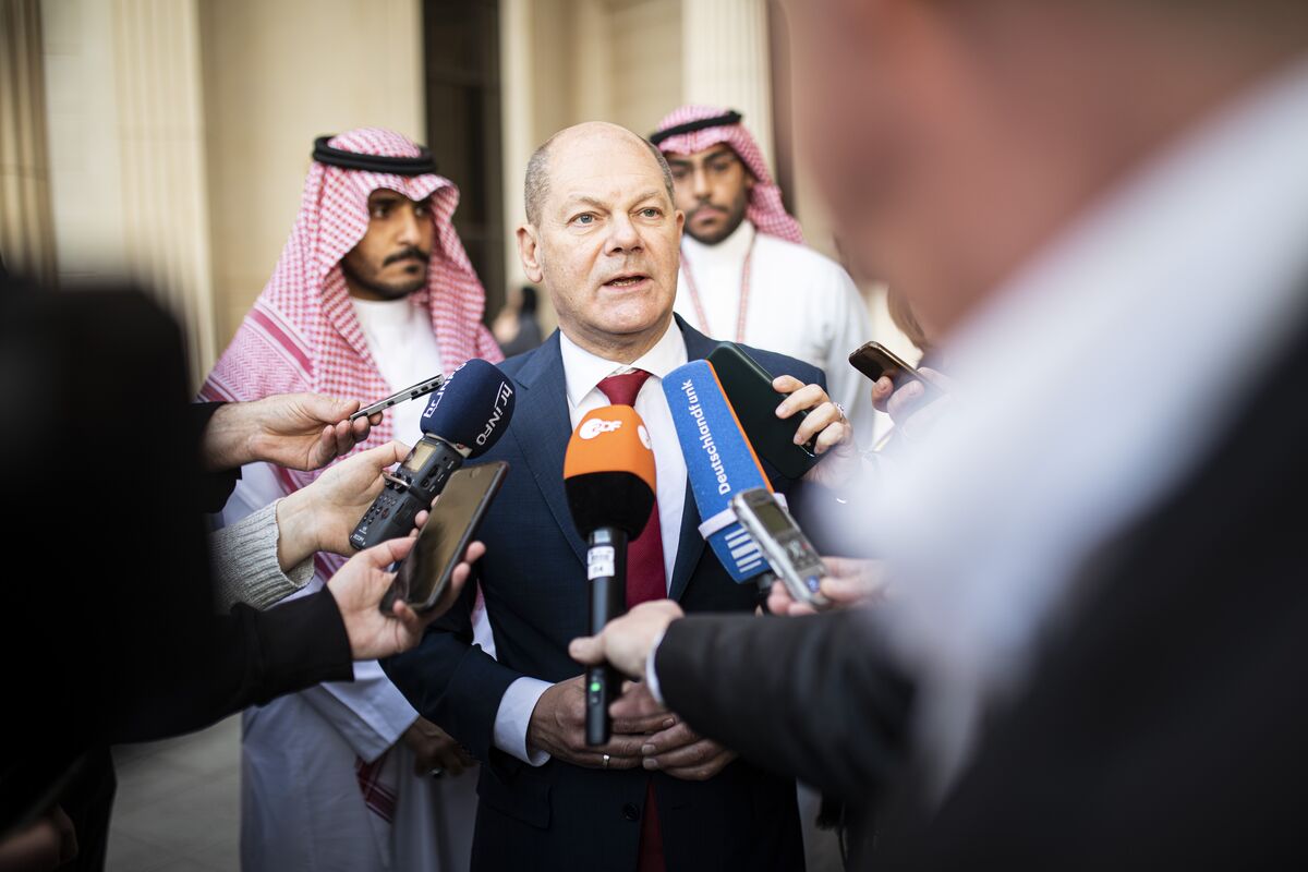 G 20 Finance Chiefs Fret Over Virus Threat To Global Economy Bloomberg G 20 Finance Chiefs Fret Over Virus Threat To Global Economy Bloomberg