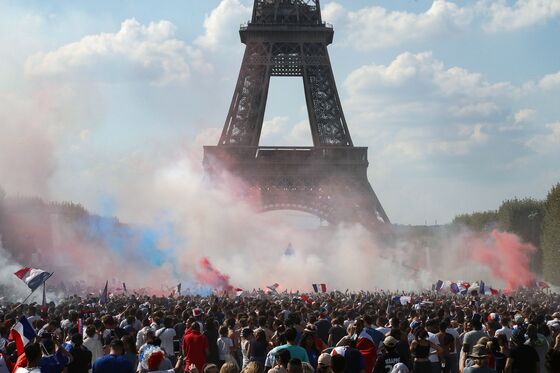 World Cup Win Gives French Something to Bask in, if Only for a Day 