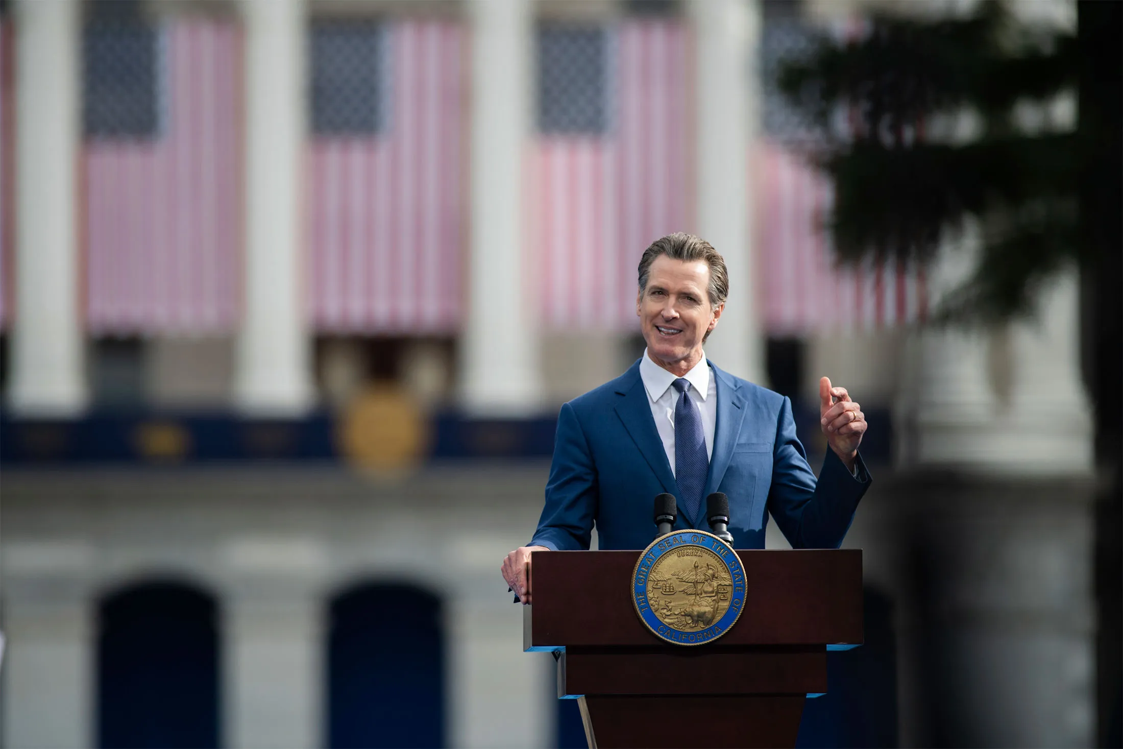 California Governor Gavin Newsom Touts Freedom at Inauguration - Bloomberg