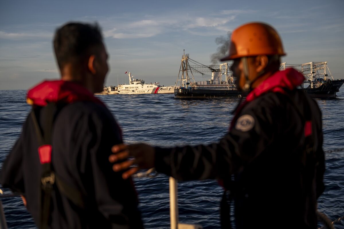 Philippines Says Chinese Ship Rammed Government Vessel at Sea