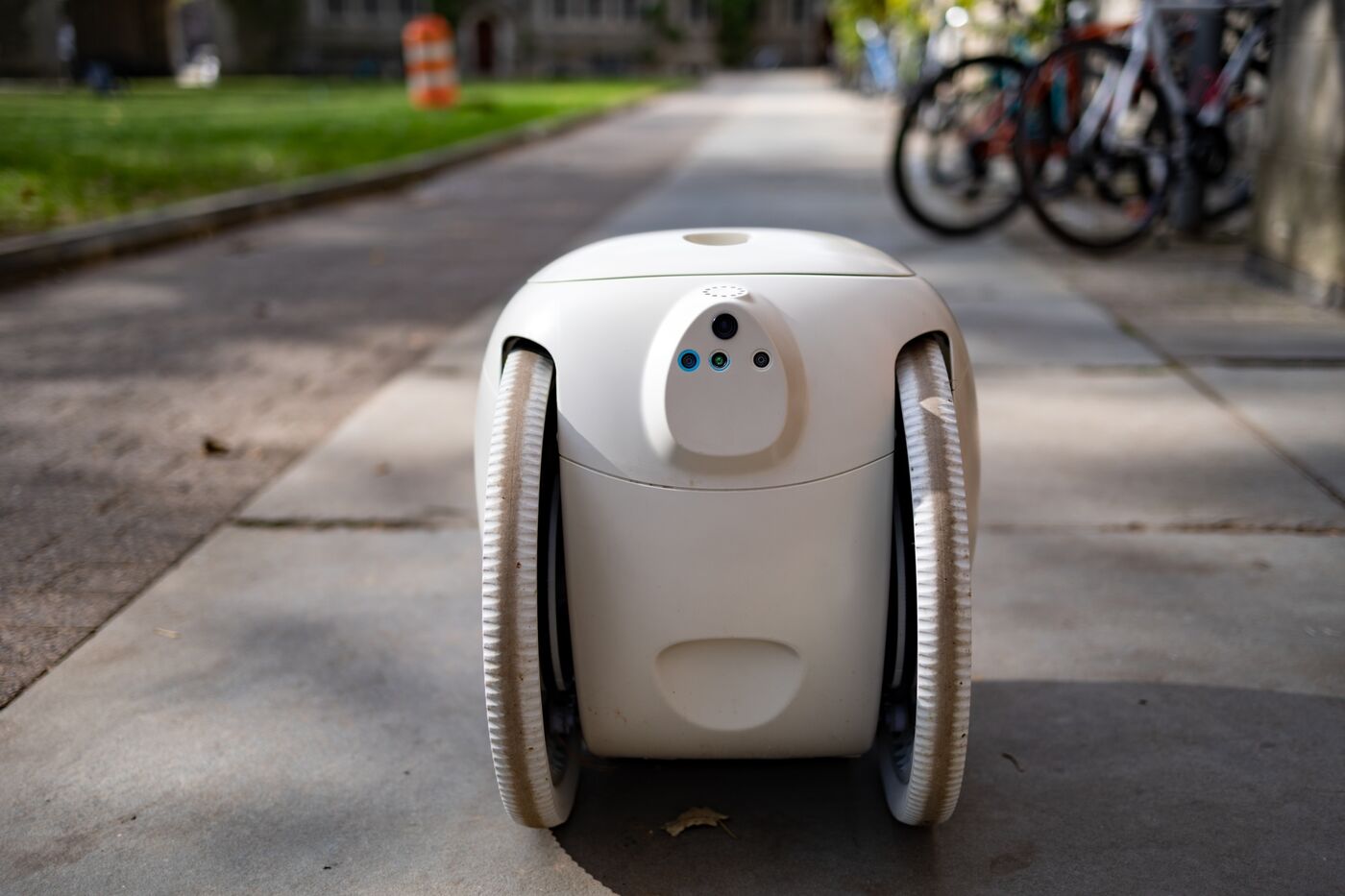 relates to This Robot Is on a Mission to Eliminate Short Car Trips