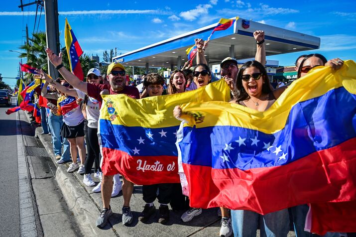 TOPSHOT-US-VENEZUELA-CONFLICT-MADURO