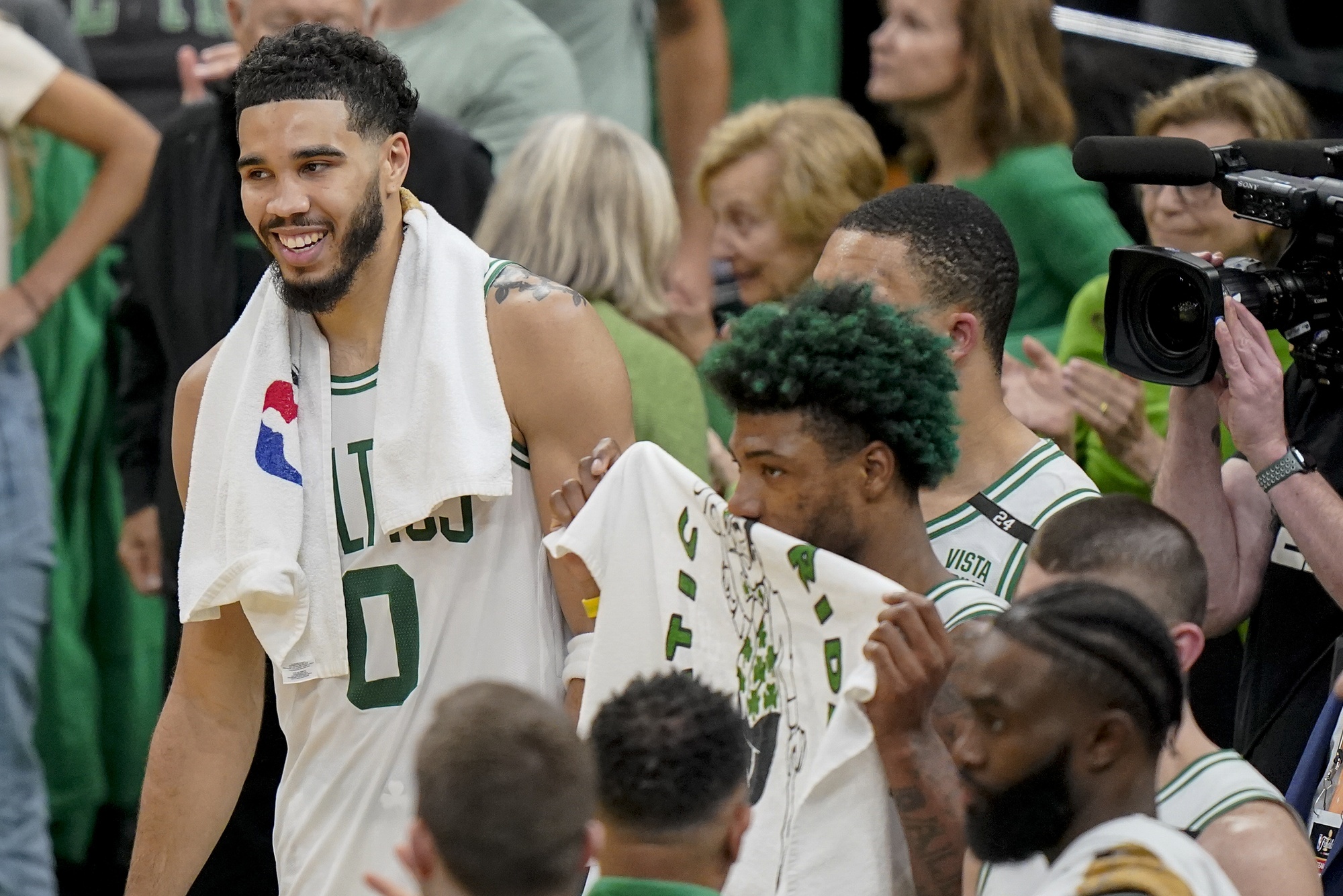 What are Boston Celtics' star forward Jayson Tatum's highest-scoring  regular season games?