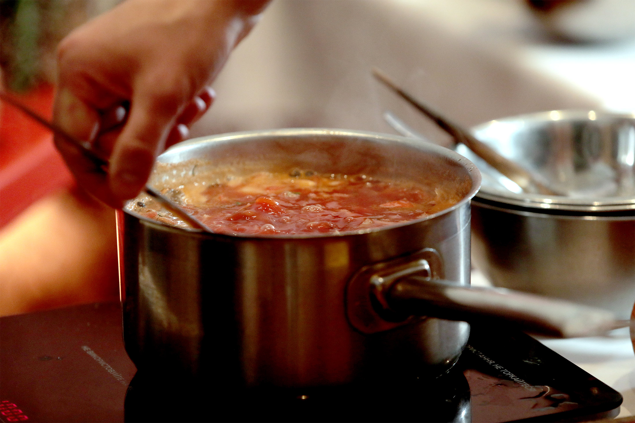 Russians See Borscht Inflation as Sanction Price Shocks Hit Home ...