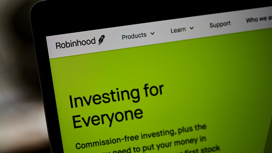 Robinhood drops 14% after reporting big declines in trading revenue