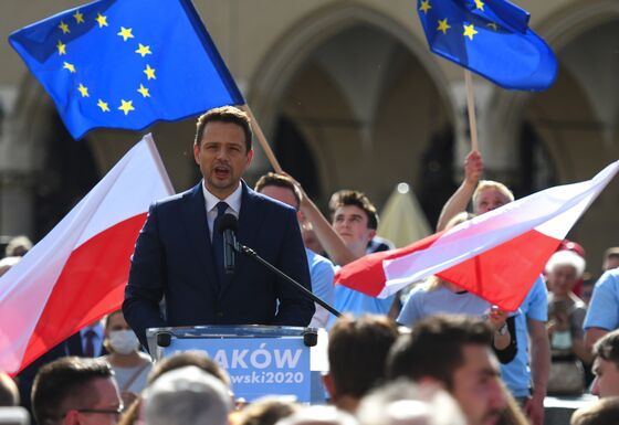 Polish Leader Casts Gays as Enemy in Bid to Revive Campaign