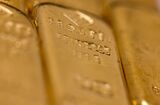 Gold Advances as Traders Weigh Fed Rate Hike, Growth Risks