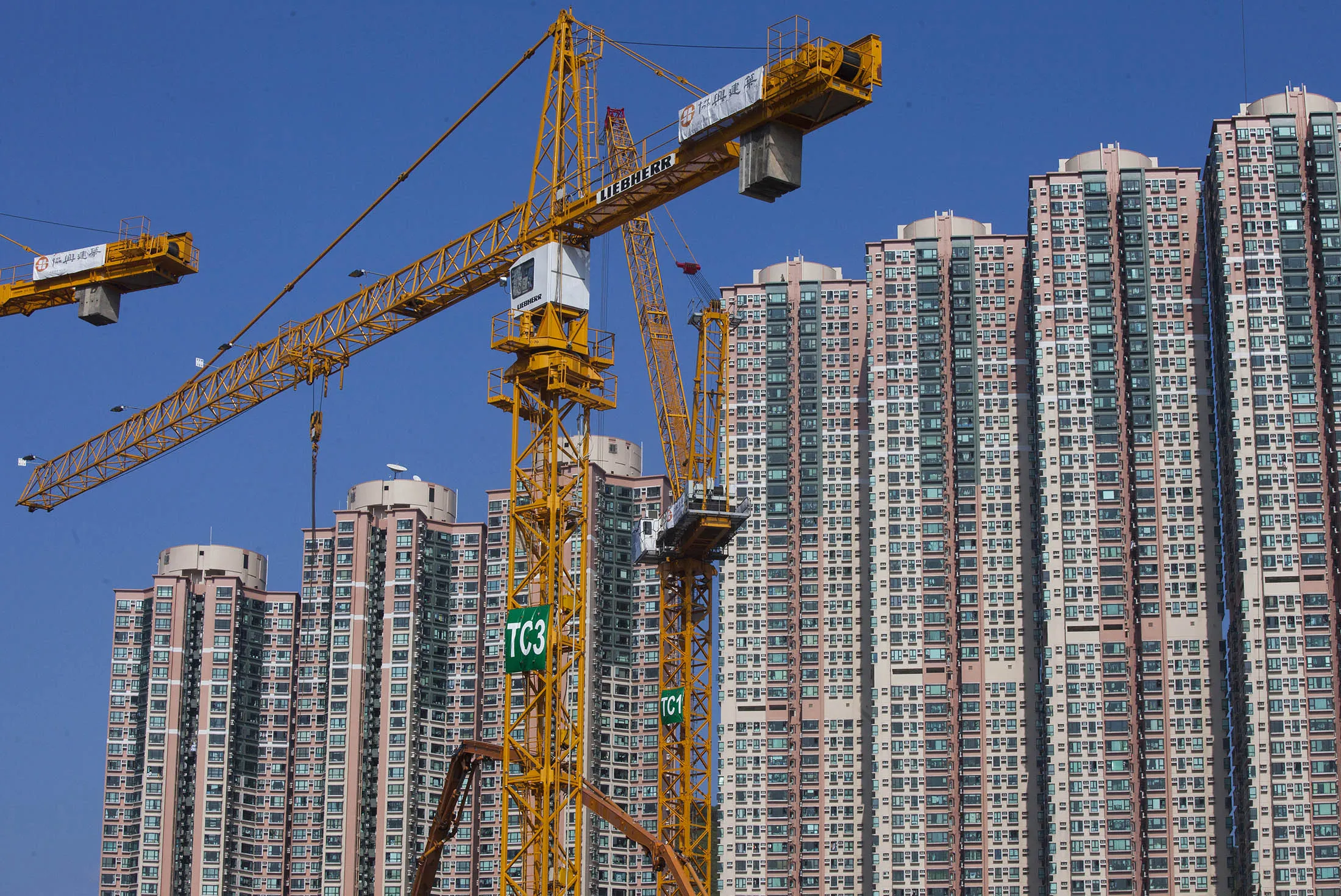 Hong Kong in danger of property bubble