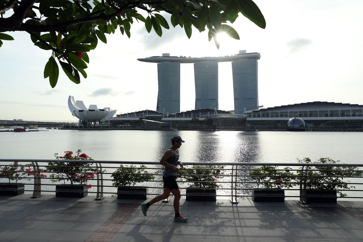 featured image thumbnail for post Marina Bay Sands Eyes Singapores Largest Loan of $9 Billion