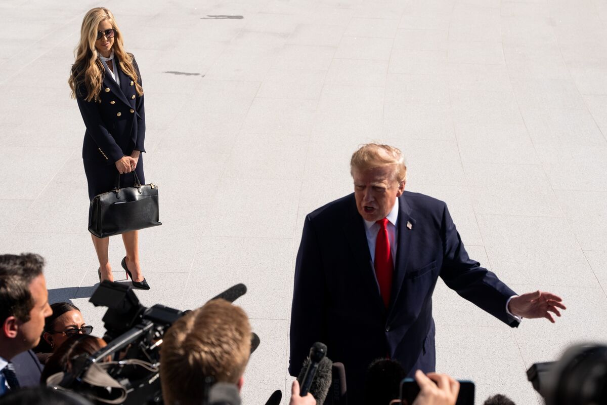 bloomberg.com - Josh Wingrove - White House Turmoil Erupts as Trump Axes Zacharia, Backs Wiles