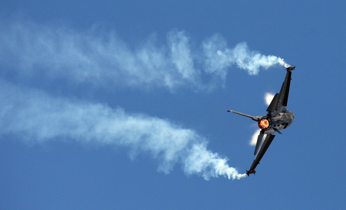 Philippines Puts F-16 Fighter Jet Purchase On Hold Due Budget Constraints