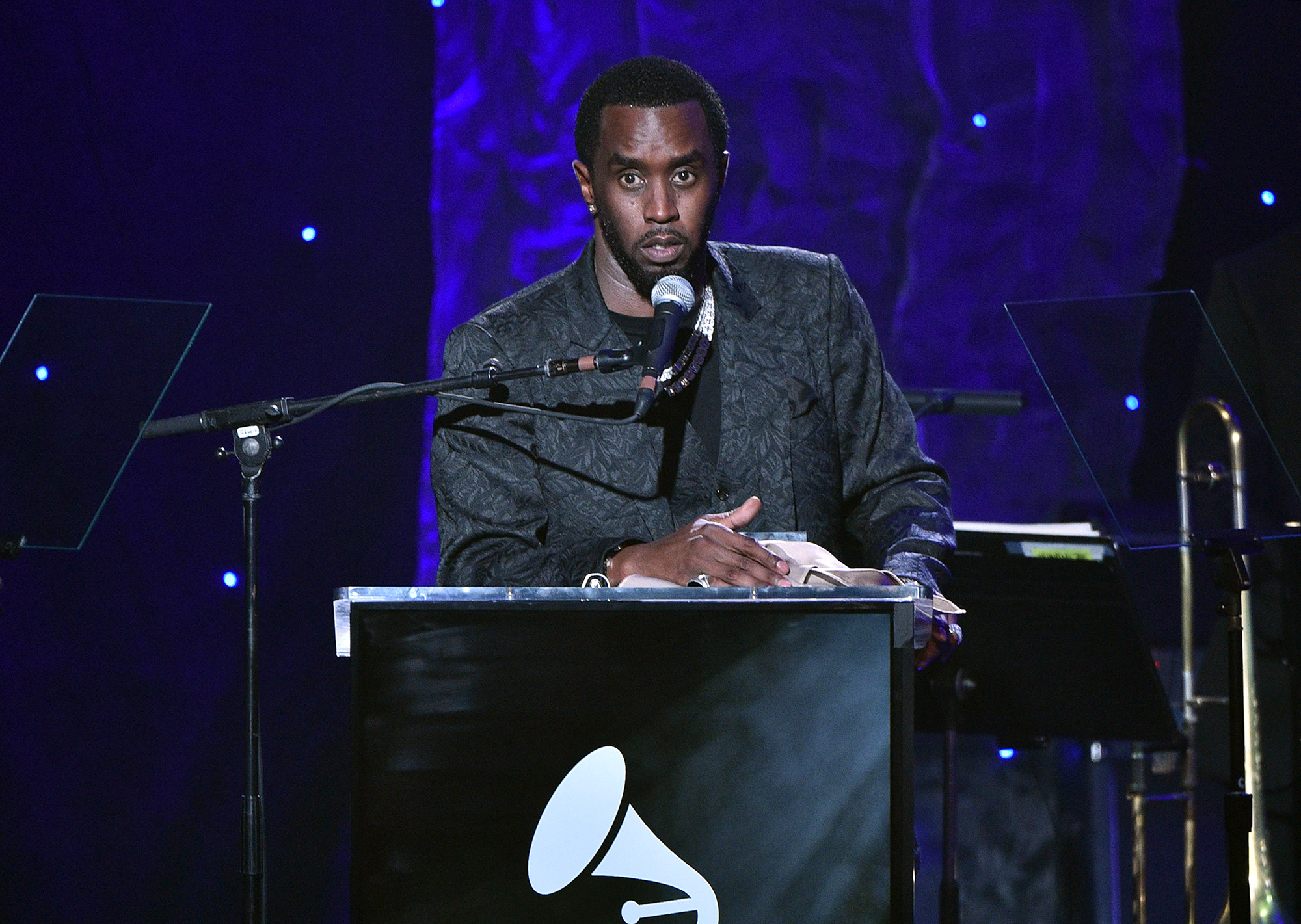 Grammys With Sean 'Diddy' Combs JayZ and Beyonce Applaud Speech