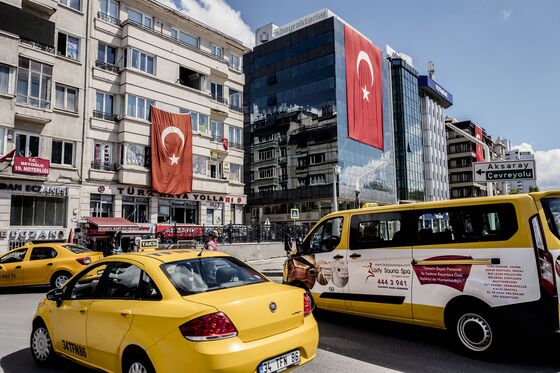 Erdogan Joins Fight Against Uber, Saying Turkey Business Is Over