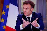 FRANCE-POLITICS-PENSIONS-MEDIA