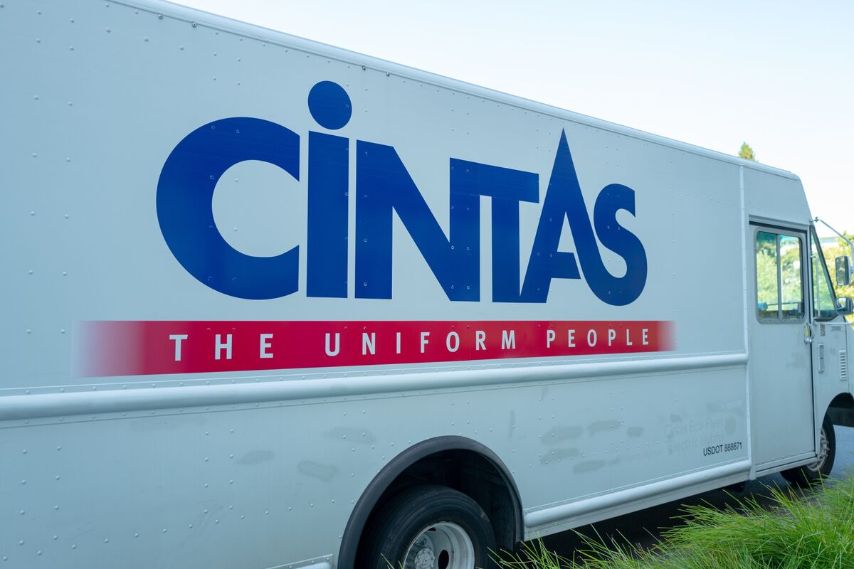 Cintas Proposes $5.1 Billion Acquisition of UniFirst