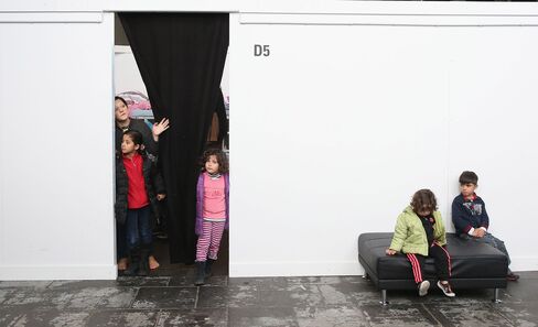 Tempelhof To Expand Refugee Housing