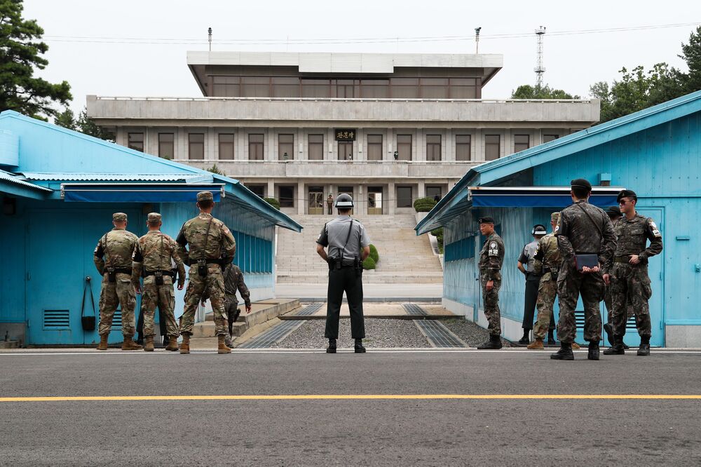 北朝鮮の兵士 陸路で韓国亡命 この２カ月で２人目 Bloomberg
