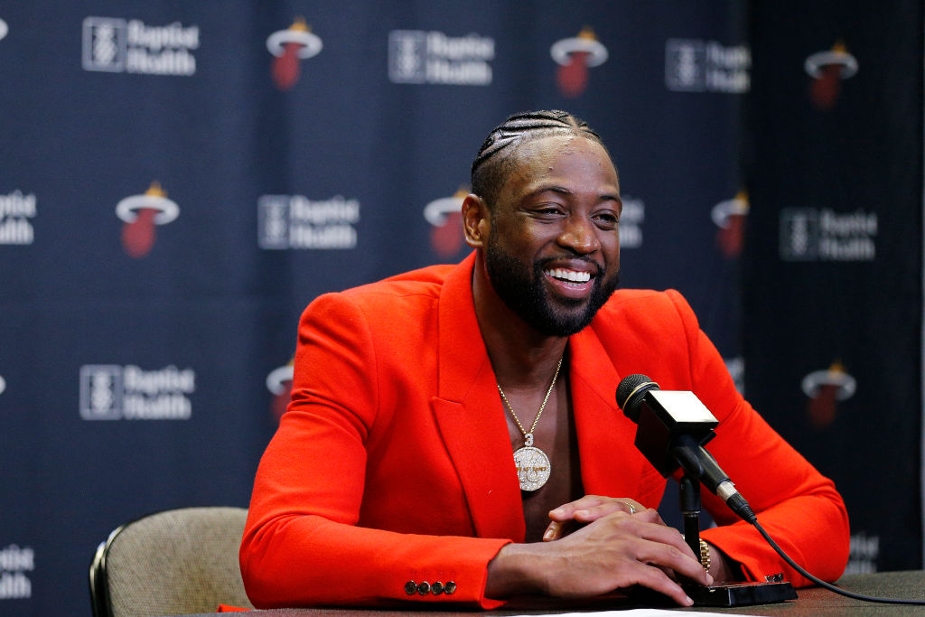 Dwyane Wade Surprises Graduates At Stoneman Douglas - Bloomberg