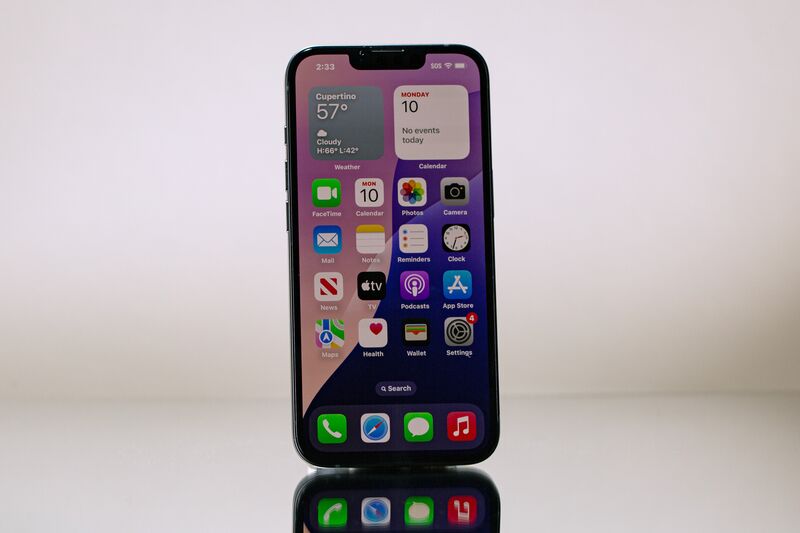 Consumer Tech Review_iPhone 16e