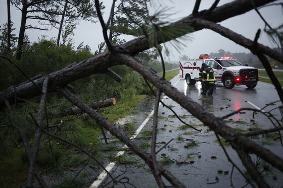 Trump’s Dorian Brawl Leads to Dispute Within Weather Agency