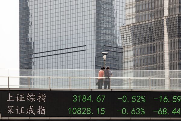 China Stocks Slide to 10-Month Low as Growth Pessimism Persists