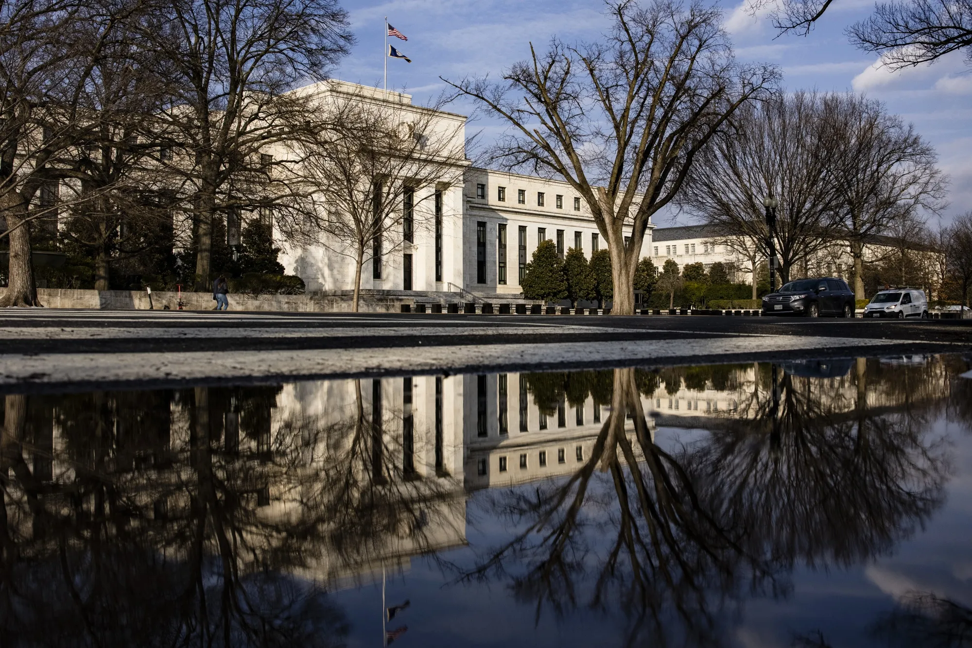 Fed Officials Saw Bond-Buying Pace Continuing For 'Some Time'