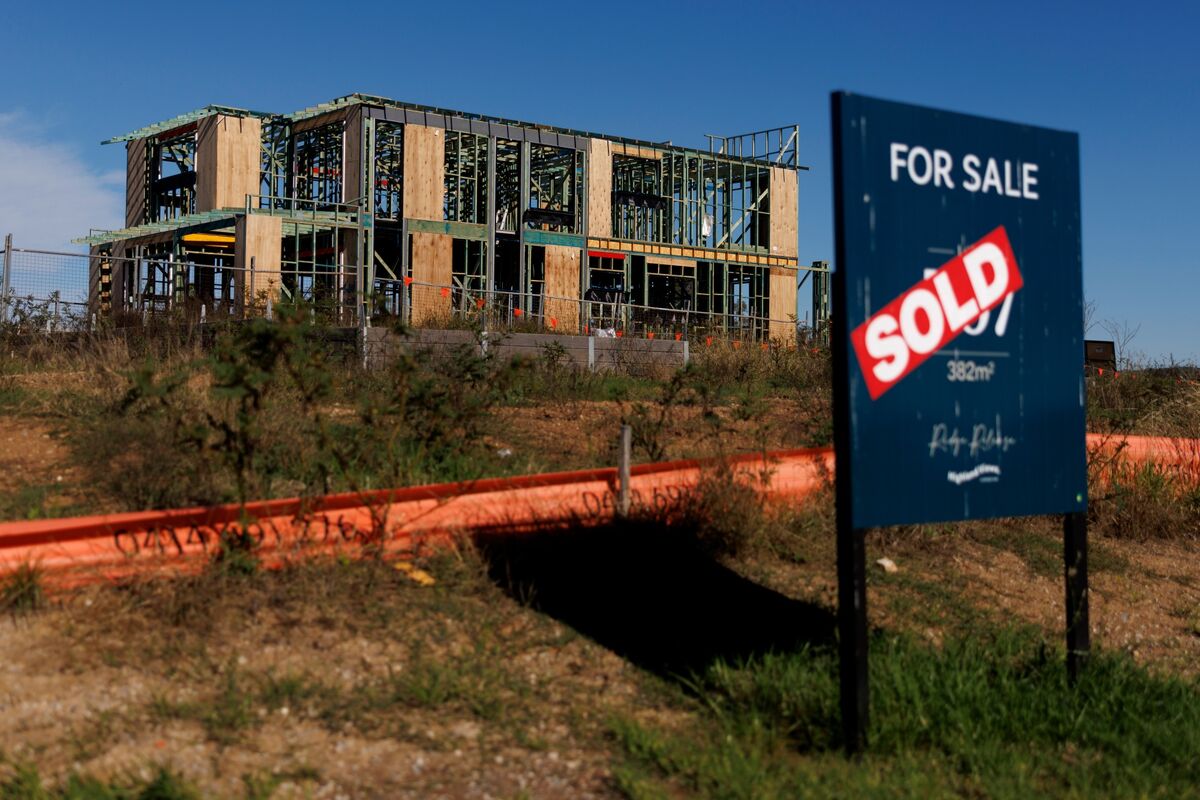 Housing Slump Winners and Losers, Australia Housing, Anthropic IPO Plan