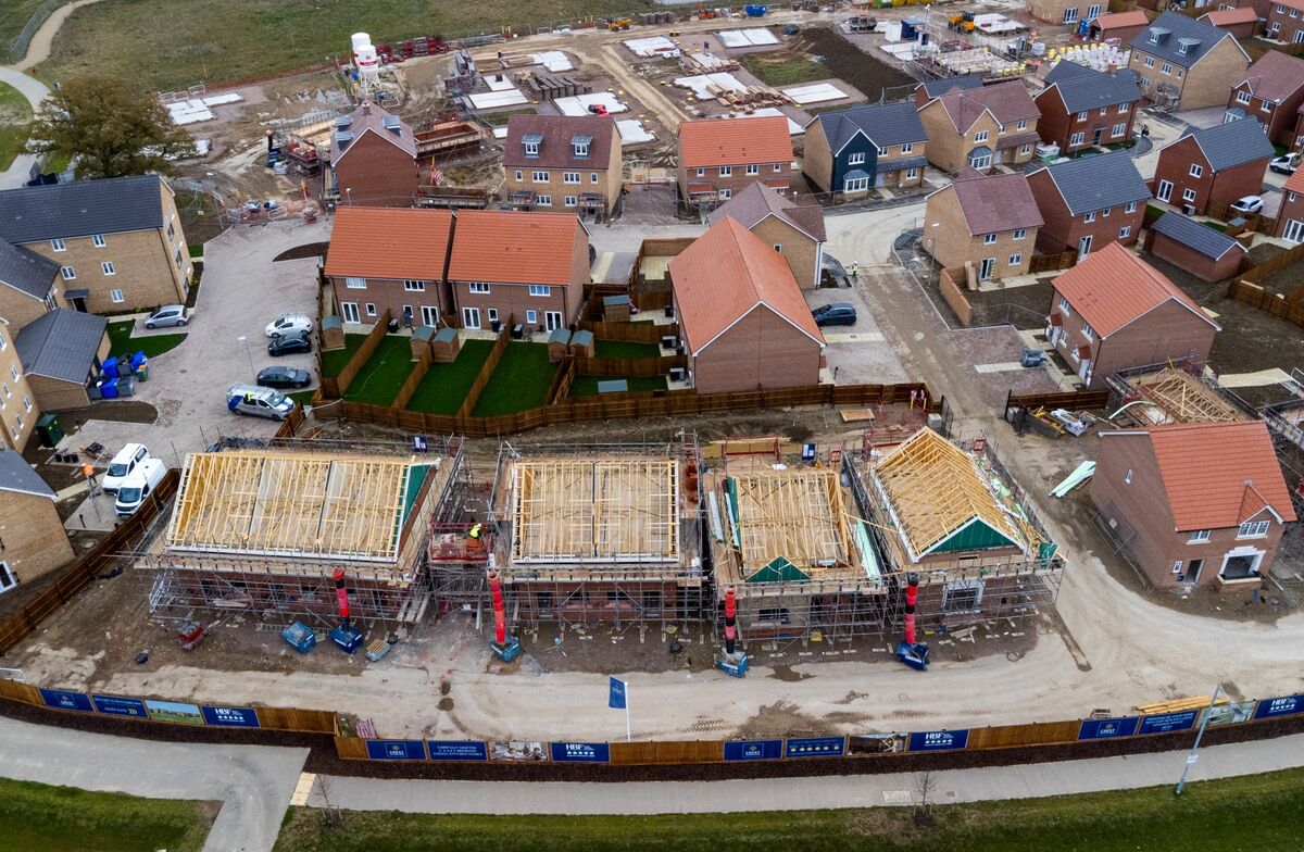 Starmer’s New Homes Goal Is Unravelling as Housebuilding Slumps