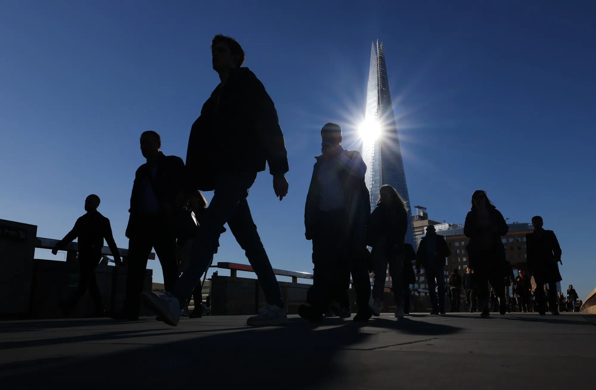 Commuters Return To London, Just Not on Mondays
