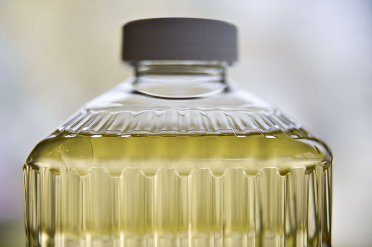 bloomberg.com - Hallie Gu - Soy Oil Rallies as India Agrees to Cut Duties on US Supplies
