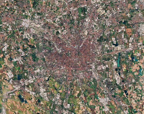 Satellites Reveal Space for Quarter of European Power on Roofs