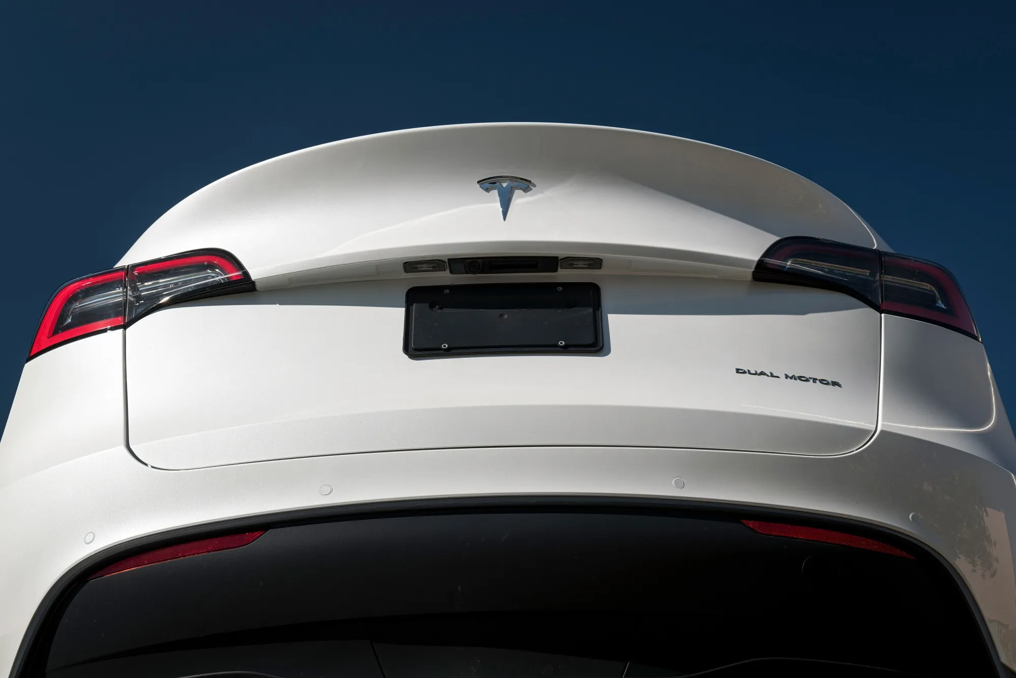 A Tesla on a car hauler in Fremont, California.&nbsp;