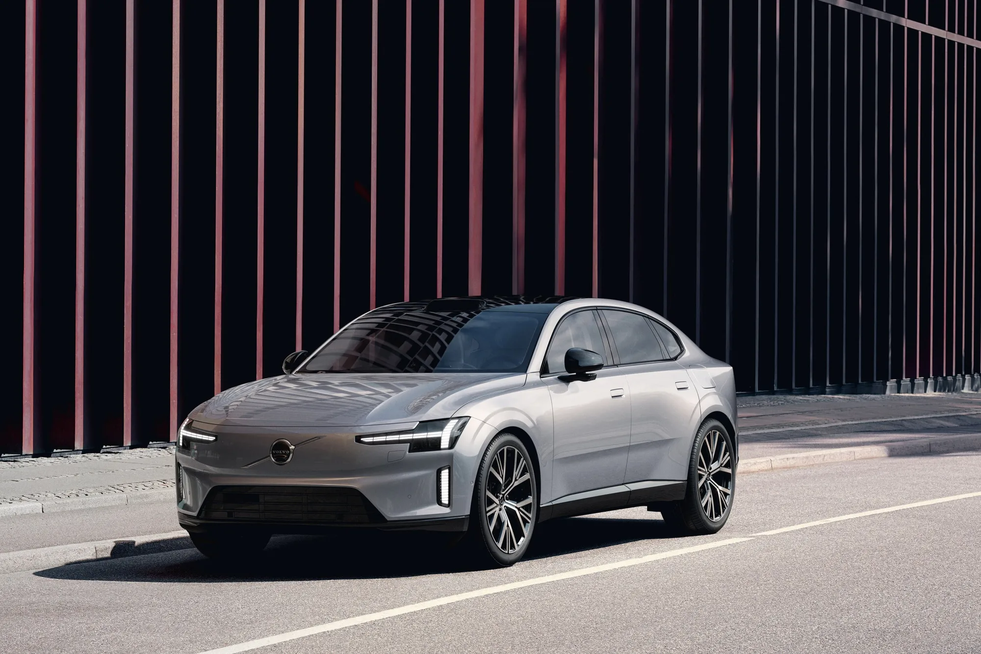 Volvo’s new flagship ES90 electric sedan