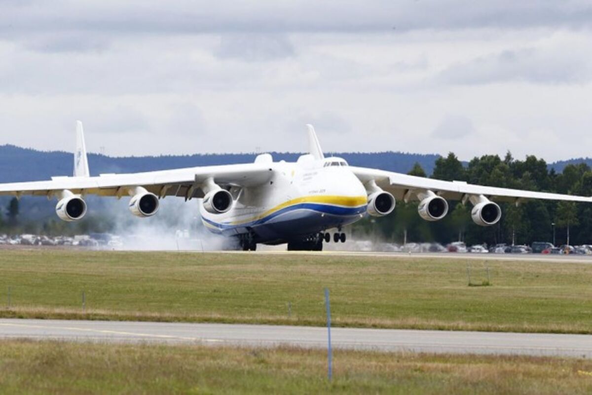 Kawhi cheap cargo jet