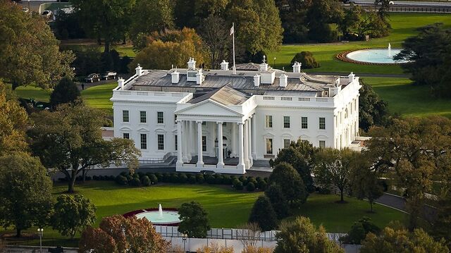 Bloomberg business news