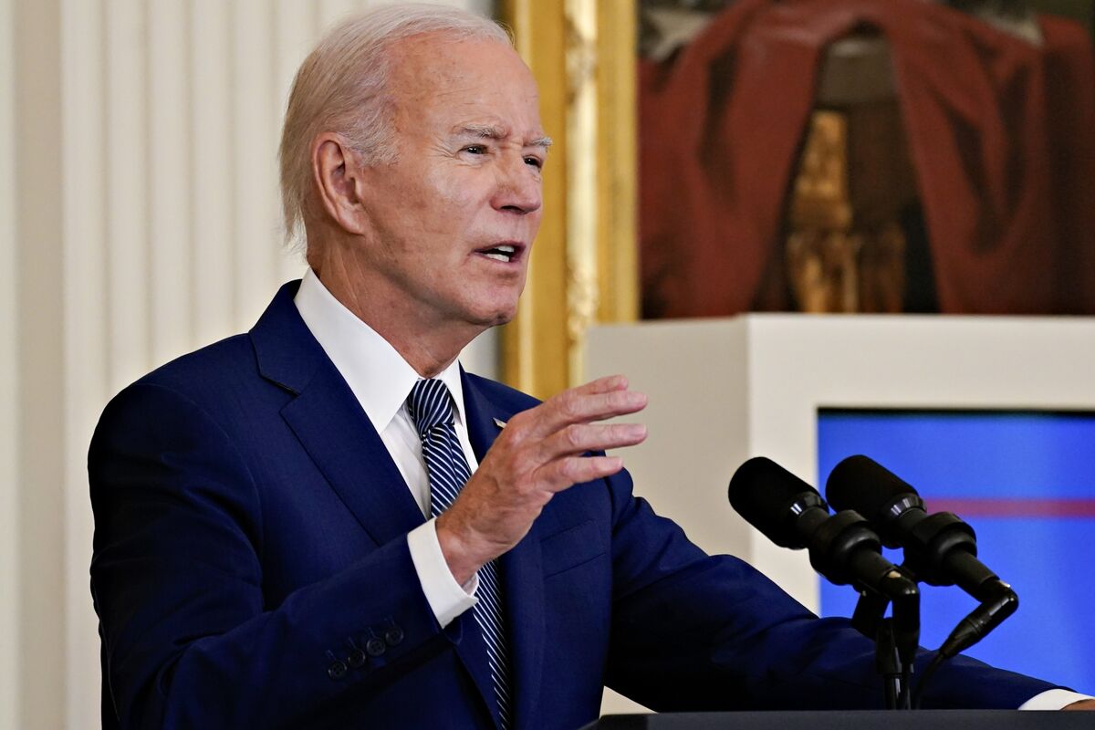 White House Pushes Bidenomics As 2024 Campaign Message Bloomberg   1200x800 