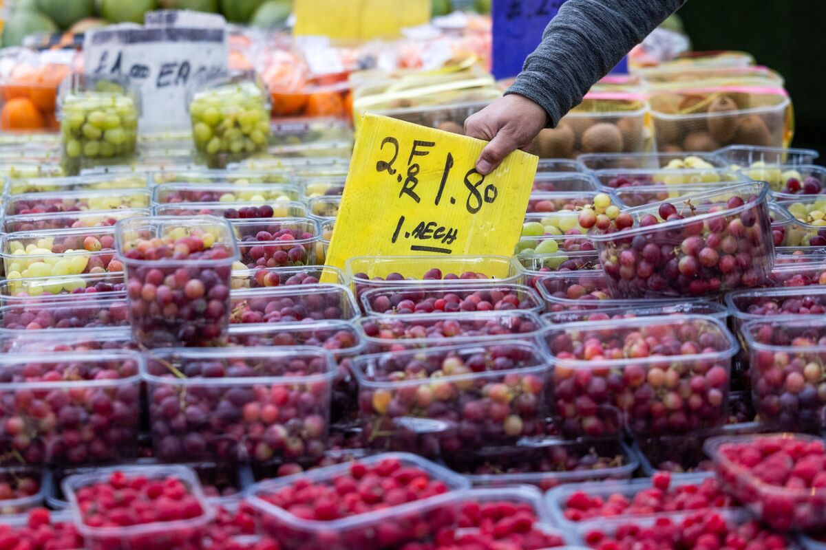 Lạm phát tại Anh giảm mạnh hơn dự kiến trước quyết định lãi suất của BoE